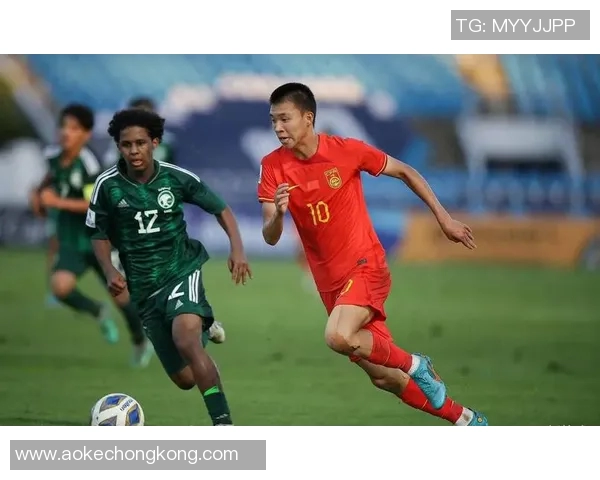 中国香港足球队奋勇拼搏力争亚洲杯佳绩展现足球新风貌